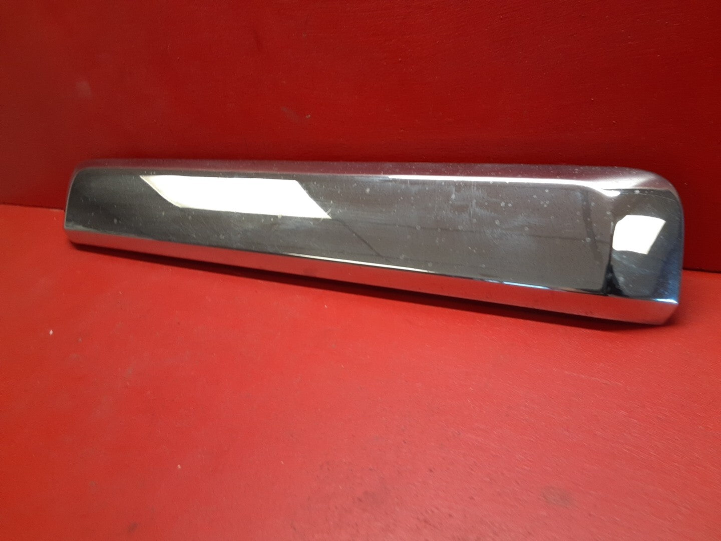 05-07 Nissan Pathfinder Liftgate Center Finish Trim Chrome Molding 90810-EA508