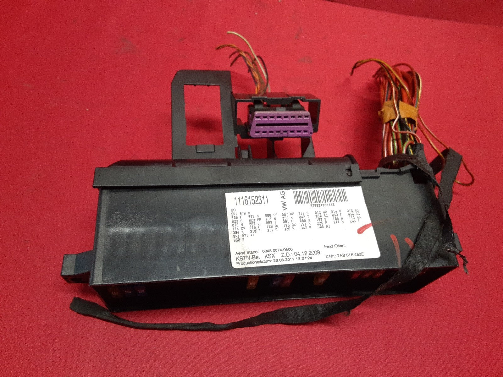 2009 - 2011 VW Volkswagen Tiguan Passenger Compartment Fuse Box 1T1-937-615-B