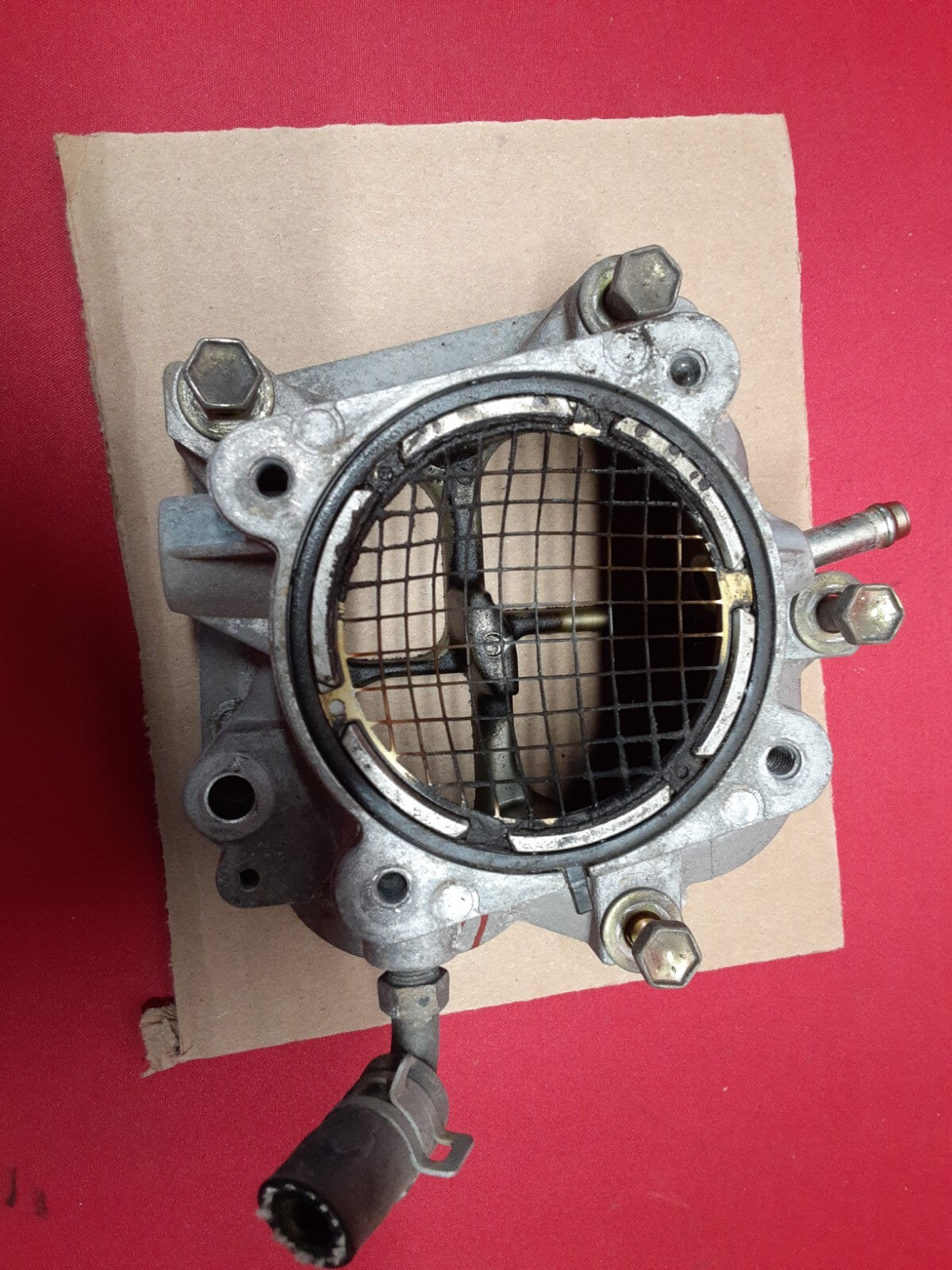 2005 Toyota Highlander V6 Fuel Injection Throttle Body Bracket Horn w/ Screen