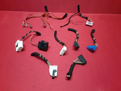 2003 - 2005 Range Rover HSE Passenger Under Dash Fuse Box YQE500050 - PIGTAILS