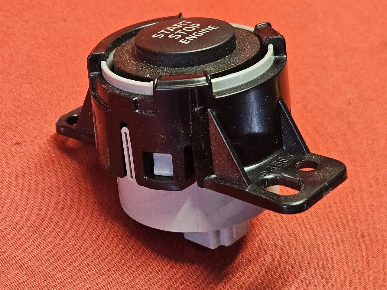 2022-2024 Mitsubishi Outlander Keyless Ignition Push Start Button  - 26k miles