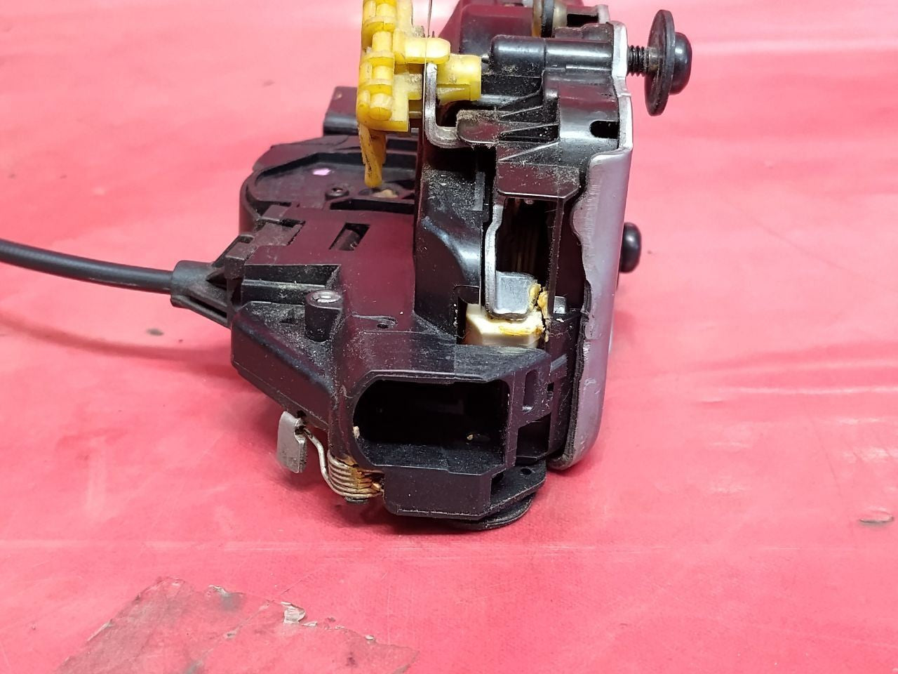 2007-2017 GMC Chevrolet Buick FRONT LEFT DRIVER Door Latch Lock Actuator