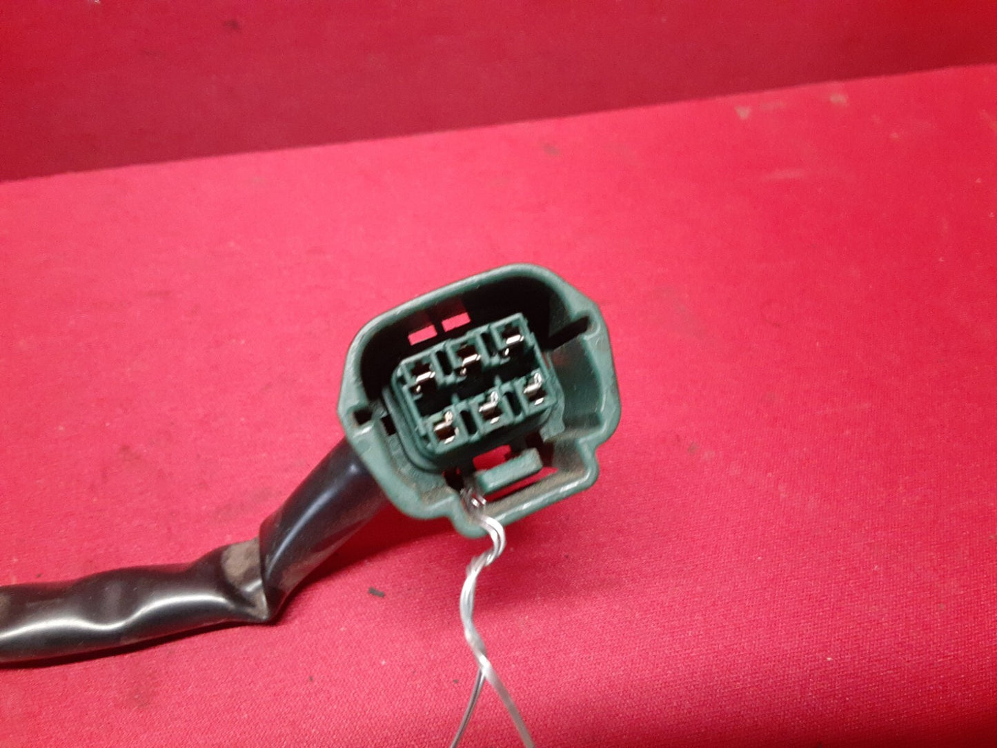 2002 - 2007 Nissan / Infiniti 3.5L V6 Throttle Body 16119-8J103    PIGTAIL WIRE