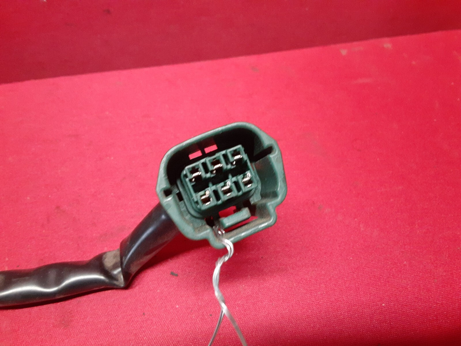 2002 - 2007 Nissan / Infiniti 3.5L V6 Throttle Body 16119-8J103    PIGTAIL WIRE