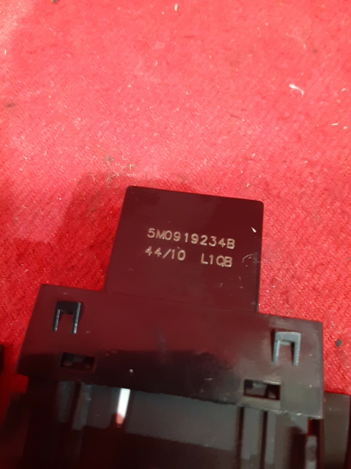 Volkswagen VW Center Dash Bezel Black SRS Passenger Indicator 5M0919234
