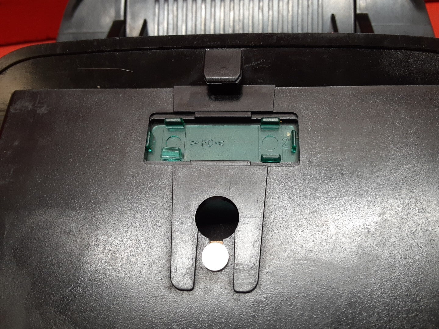 1998-2000 Volvo V70 S70 C70 Instrument Panel Center Lower Dash Ash Tray 9491253