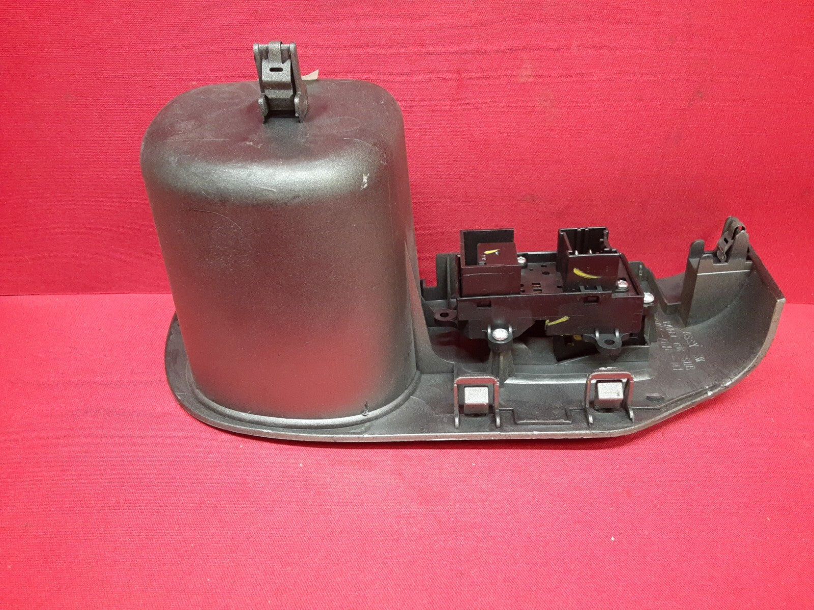 2006 - 2008 Honda Pilot LEFT REAR DRIVER SIDE Power Window Switch W/Bezel