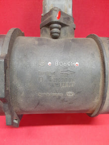 2003- 2005 Range Rover HSE Mass Air Flow Sensor Assembly MHK000230