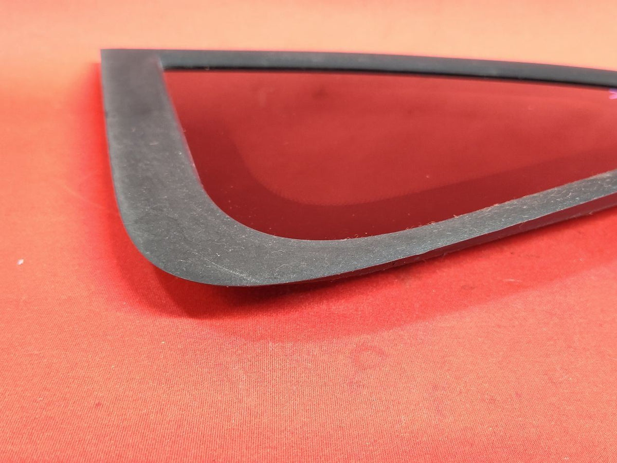 2010 2011 2012 2013 Kia Soul -70% Right Passenger Rear Quarter Glass 87820-2K020
