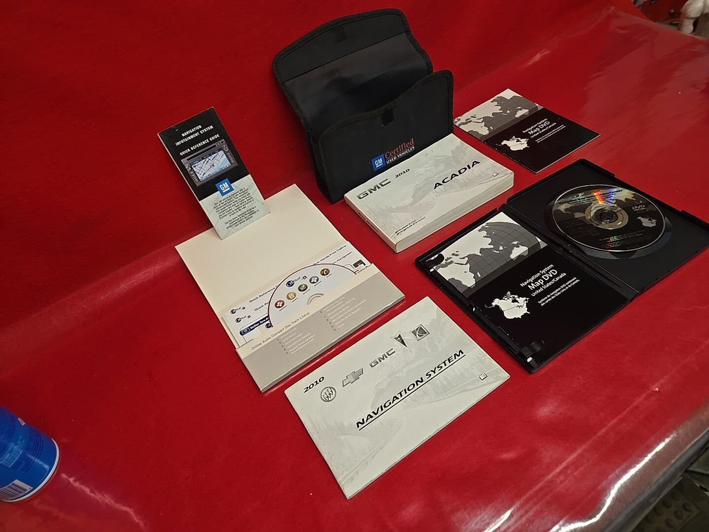 2010 GM GMC Acadia Owner's Manual W/ Navigation DVD 5pc. Set