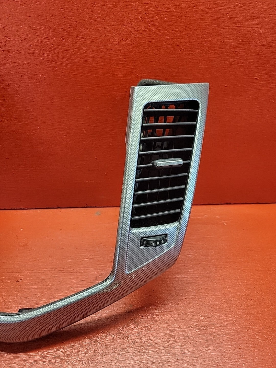 2013 Chevrolet Cruze Center Dash Trim W/ Vents Silver 94567908