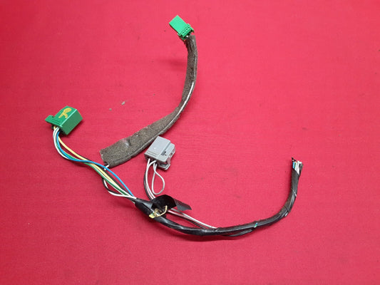 1999 - 2003 Volvo S80 - Right / Passenger Side Tail Light / Tail Lamp - PIGTAILS