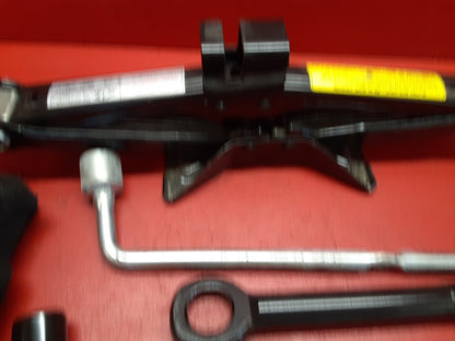 2011-2016 Kia Sportage Spare Emergency Jack W/ Tool Set 091102S100