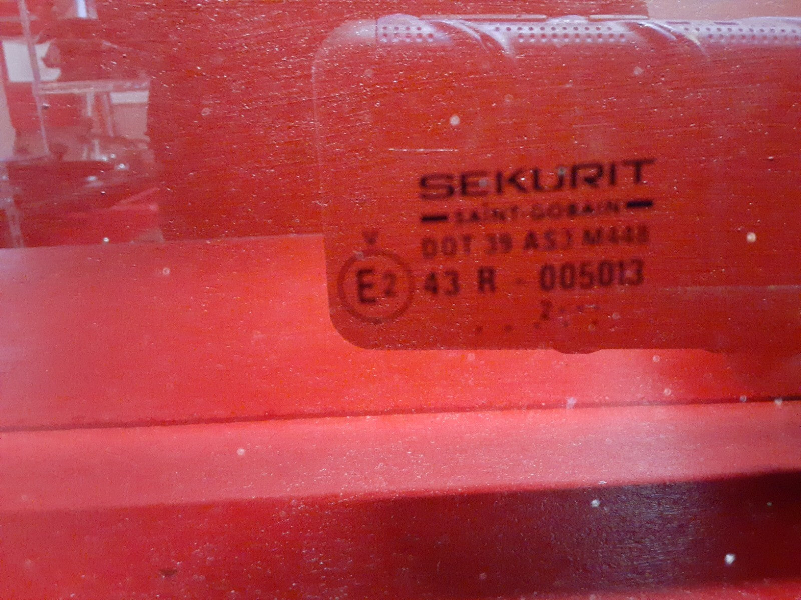 2003 - 2014 Volvo XC90 Sunroof Outer Glass Window Roof Top 31385988