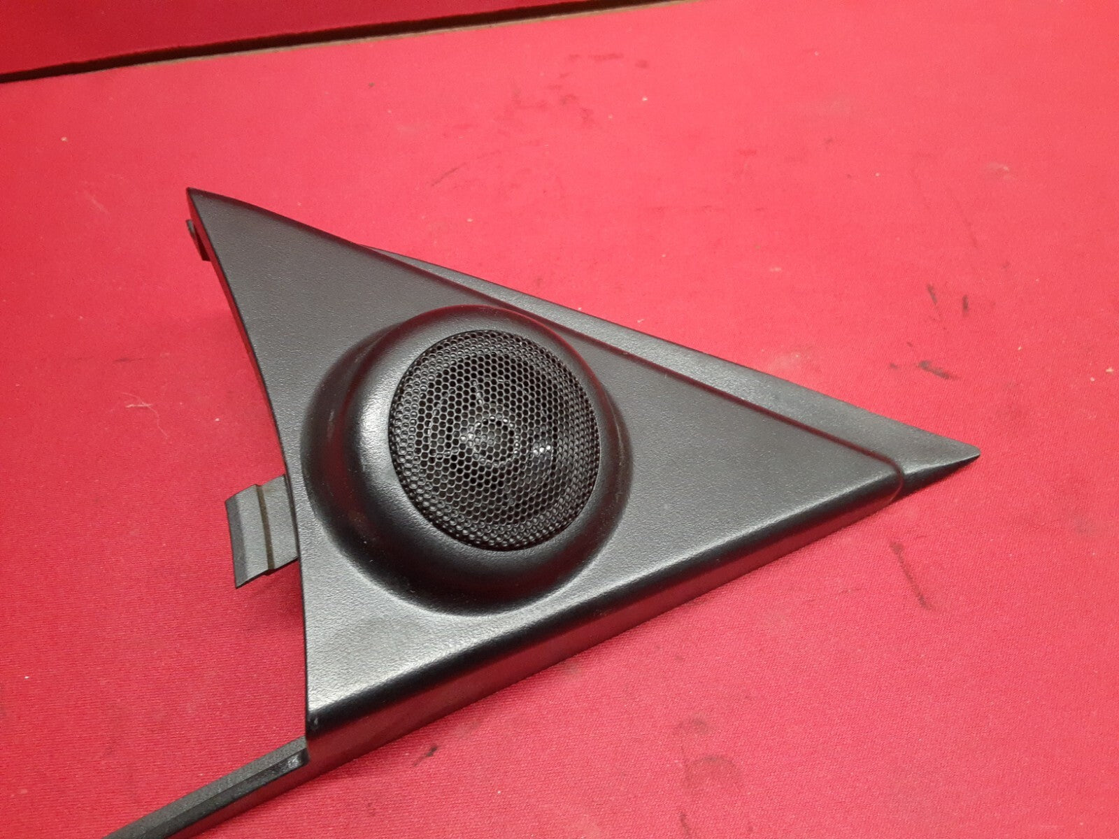 2003 - 2009 Kia Sorento RIGHT Door Pillar Tweeter Speaker & Cover 96380-3E500