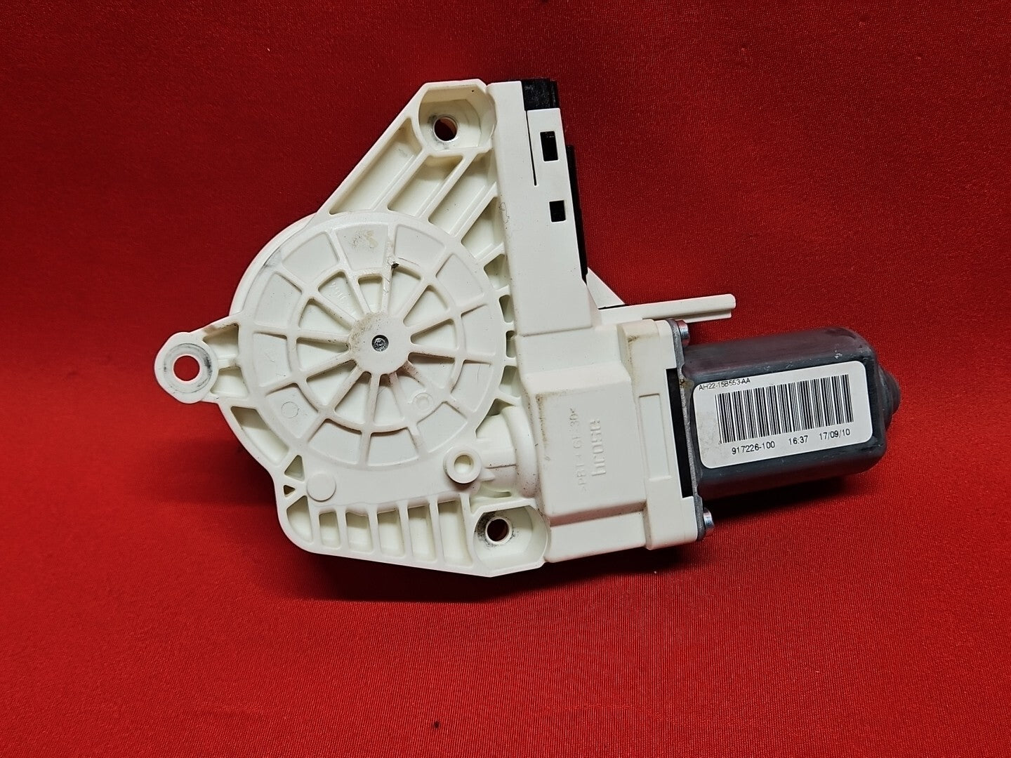 2010 - 2016 Land Rover Range Rover FRONT LEFT DRIVER Door Window Motor LR015451