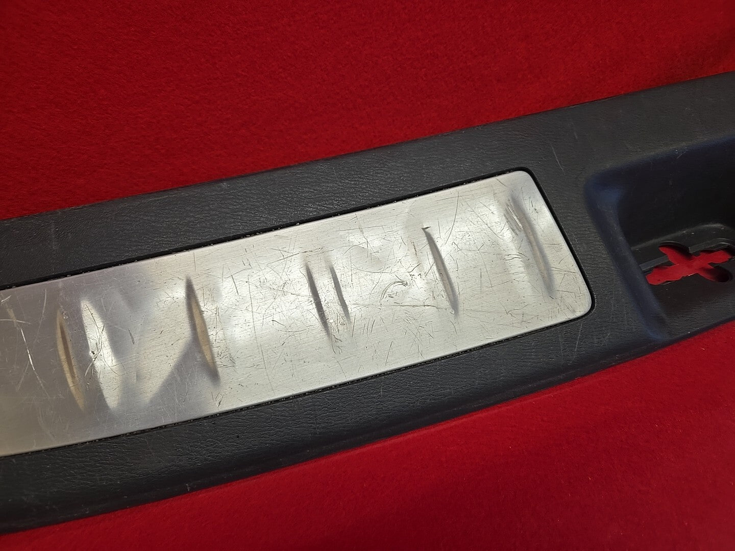 2013 Infiniti JX35 / 14-20 QX60 Liftgate Loading Sill Panel Kick Plate Trim