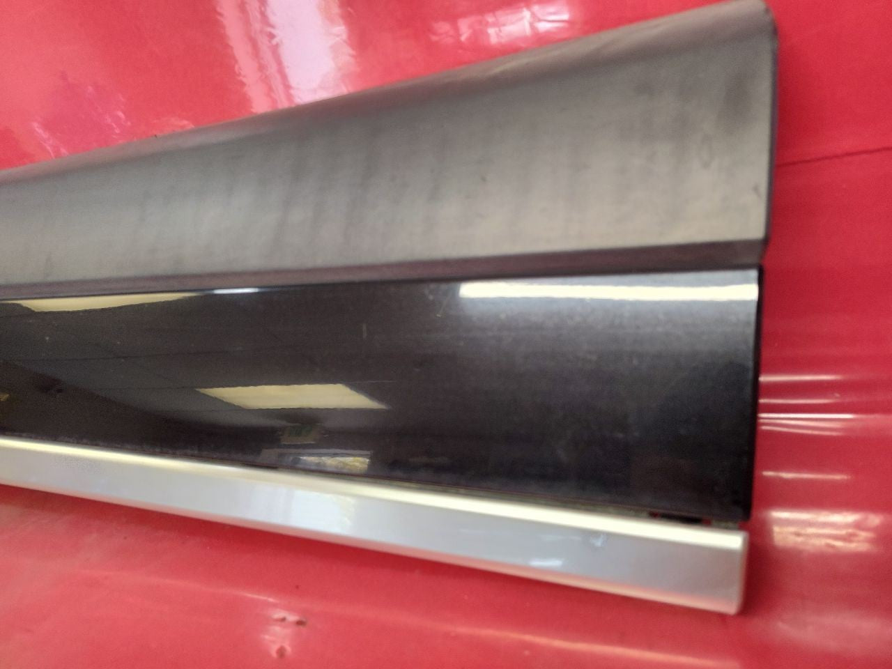 2013-2022 Range Rover FRONT RIGHT PASSENGER Door Cladding Moulding w/ Trim SET