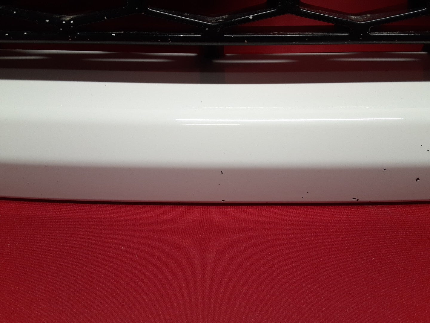 2011 - 2013 Range Rover Sport SUPERCHARGED Front Grille LRC 687 FUJI WHITE
