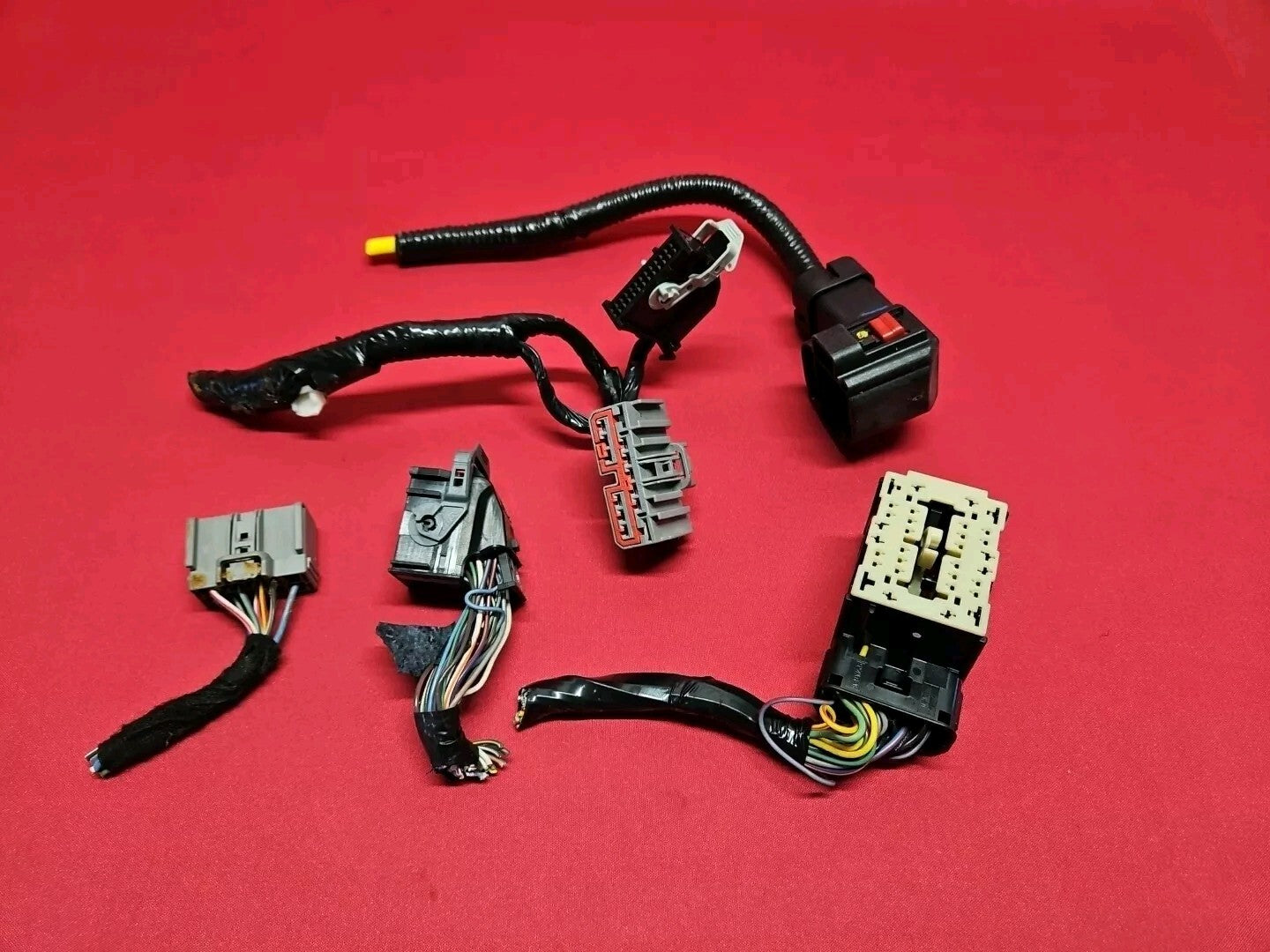 2012 Ford Escape BCM Body Control Module PIGTAILS BL8T-15604-AA