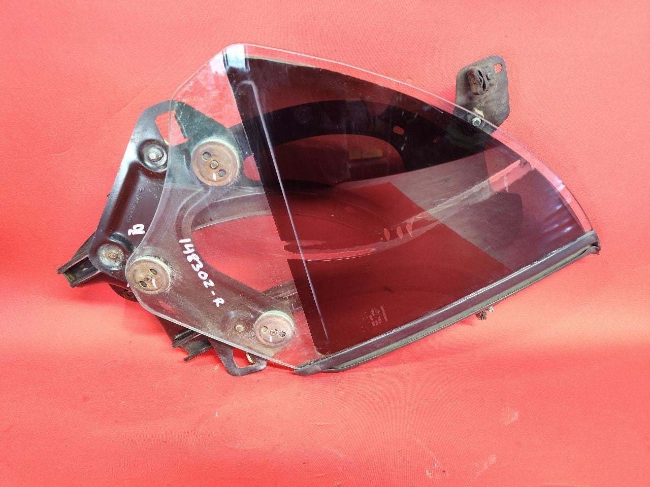 1996-1999 Mitsubishi Eclipse CONVERTIBLE Right Passenger Rear Quarter Vent Glass