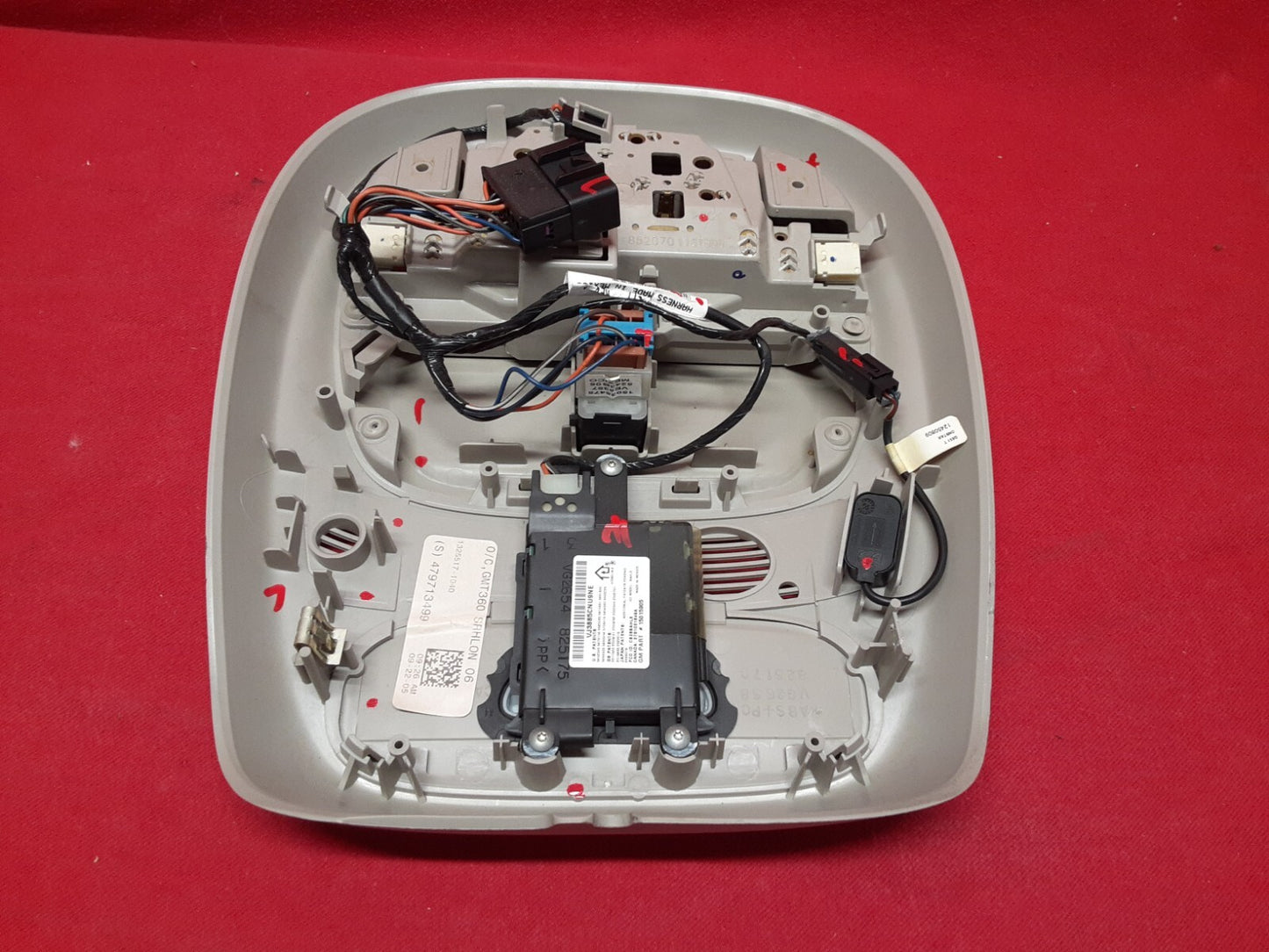 2005 2006 2007 2008 2009 GMC Envoy Upper Dome Roof Map Light Console w/ Sunroof