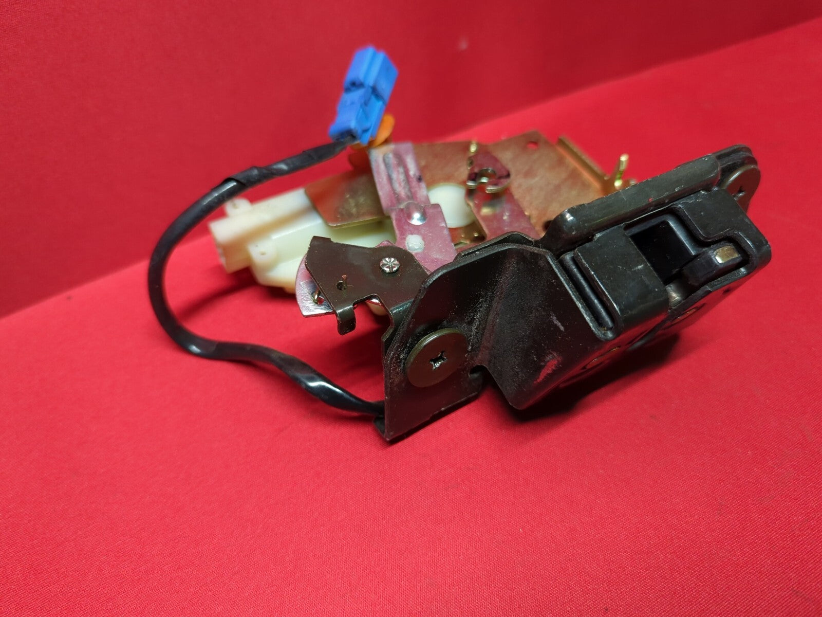 2001 - 2006 Acura MDX Rear Liftgate Hatch Latch Lock Actuator 	74800-S3V-A01