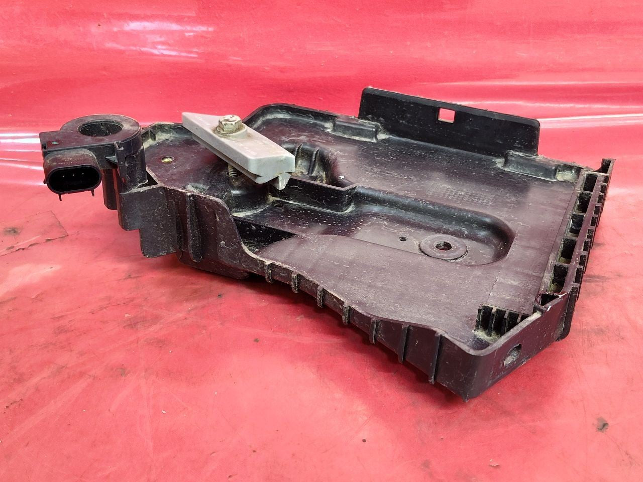 2013-2016 Chevrolet Spark + EV Battery Hold Down Tray OEM - 69k Miles 95382350