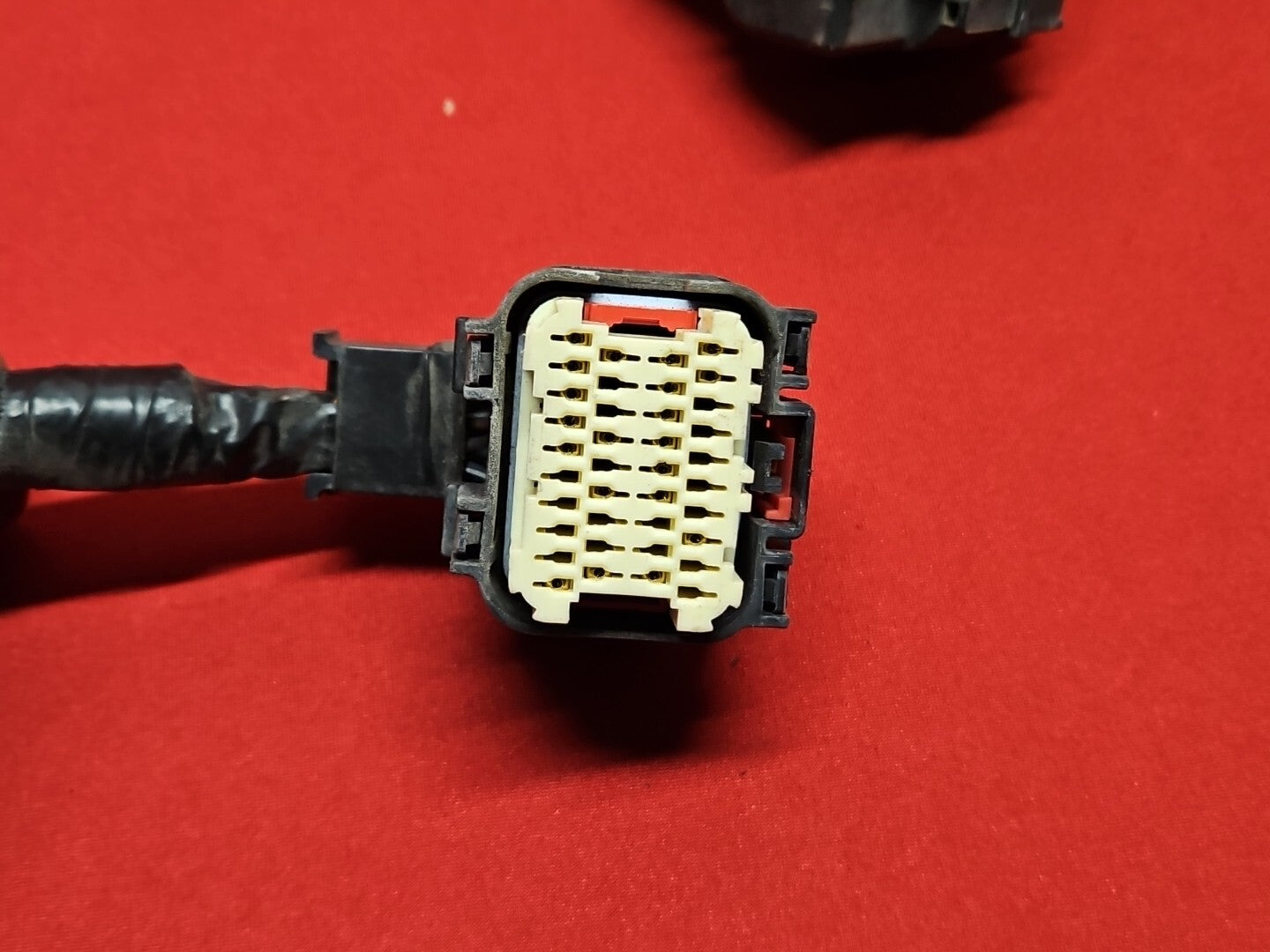Jeep Commander / Grand Cherokee ECM / PCM - WIRING PIGTAILS - 05187300AF
