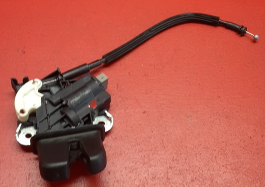 2004-2017 Audi A4 Quattro S4 RS4 Rear Trunk lock Latch Actuator 4F5-827-505-D