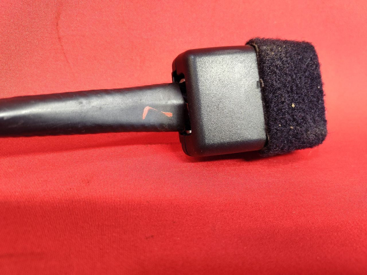 2017-2019 Range Rover Evoque Front Left or Right Seat Belt Buckle Receptacle