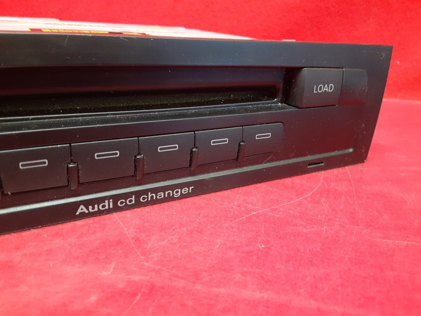 2007 -2008 Audi Q7 6Disc 6 Disc CD Changer 4L0-035-111 / 4L0-910-111-A