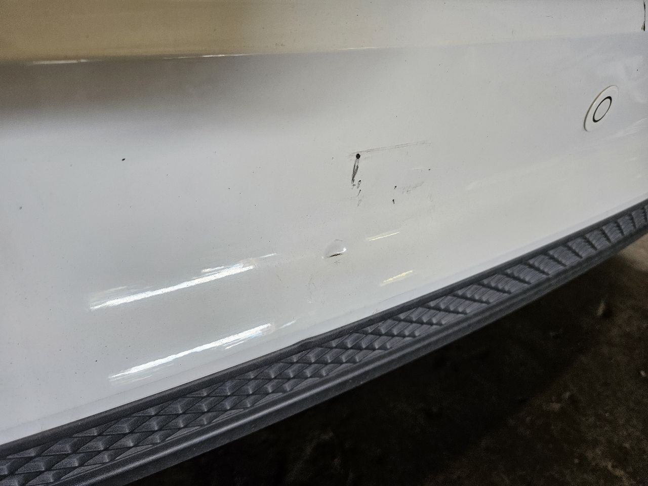 2012-2014 Ford Focus + EV Rear Bumper Cover w/ Park Assist PNYW30 Oxford White