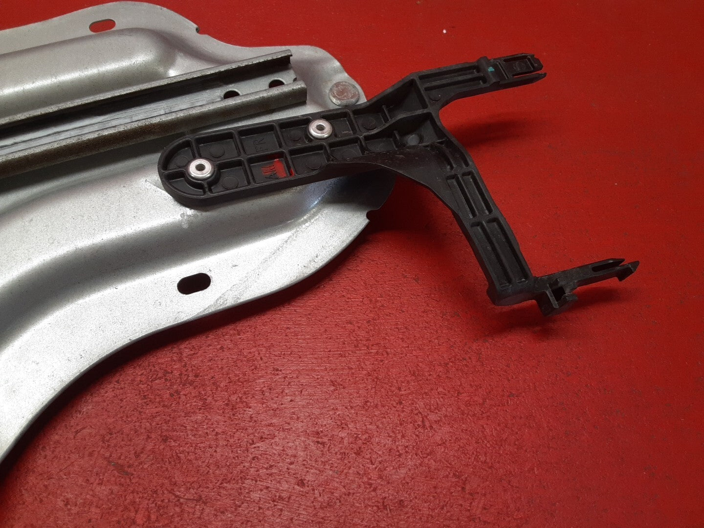 2010 2011 Kia Soul FRONT RIGHT PASSENGER SIDE Window Regulator Assembly