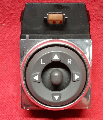 2009 2010 2011 2012 Hyundai Elantra Wing Side View Mirror Adjustment Switch