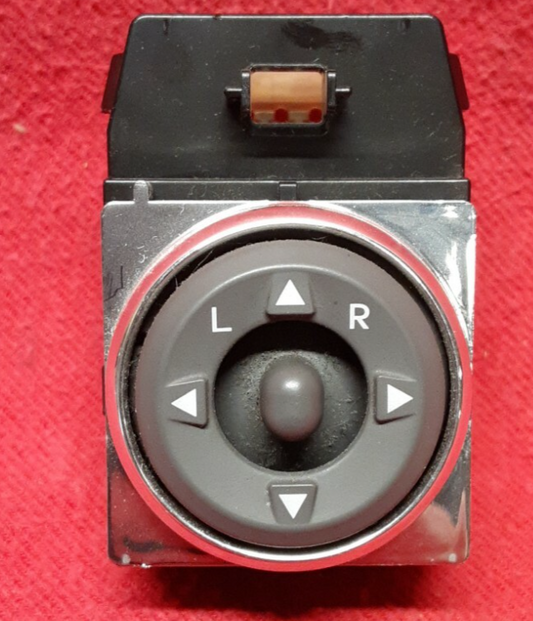 2009 2010 2011 2012 Hyundai Elantra Wing Side View Mirror Adjustment Switch