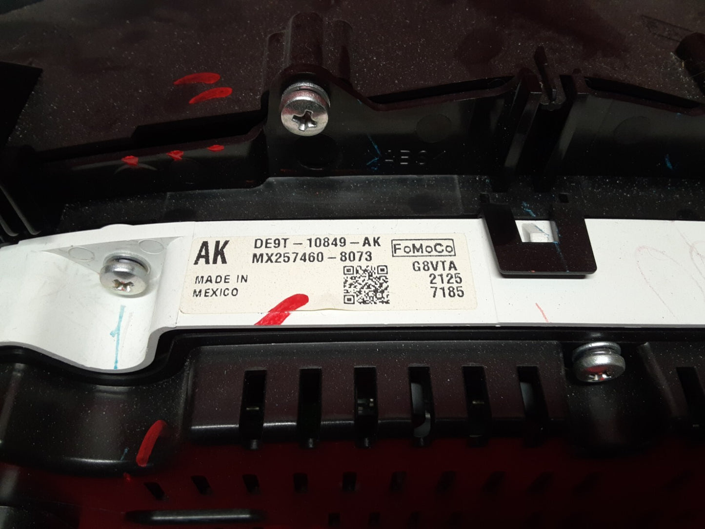 2013 Lincoln MKT Ecoboost/Base Speedometer Instrument Cluster 	DE9Z-10849-AA