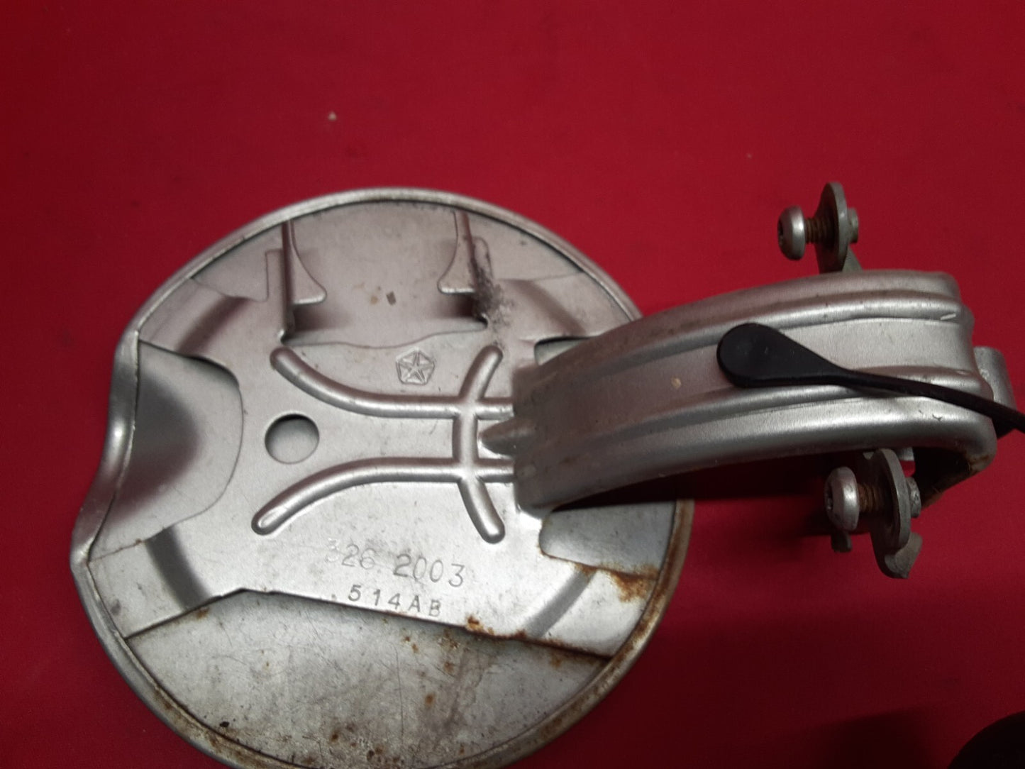 2001 - 2004 Jeep Grand Cherokee Fuel Filler Door PFF: Light Pewter 55135514AB