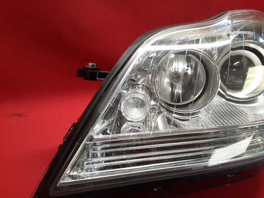 TYC 20-9382-00 Front Left Driver Headlight for 2007-2012 Mercedes GL-Class