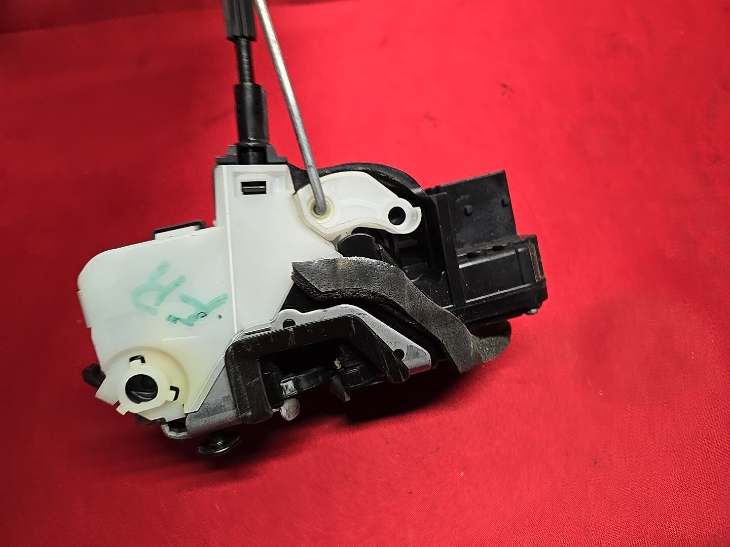2010 - 2022 Chevy Buick GMC FRONT RIGHT PASSENGER Door Latch Lock Actuator