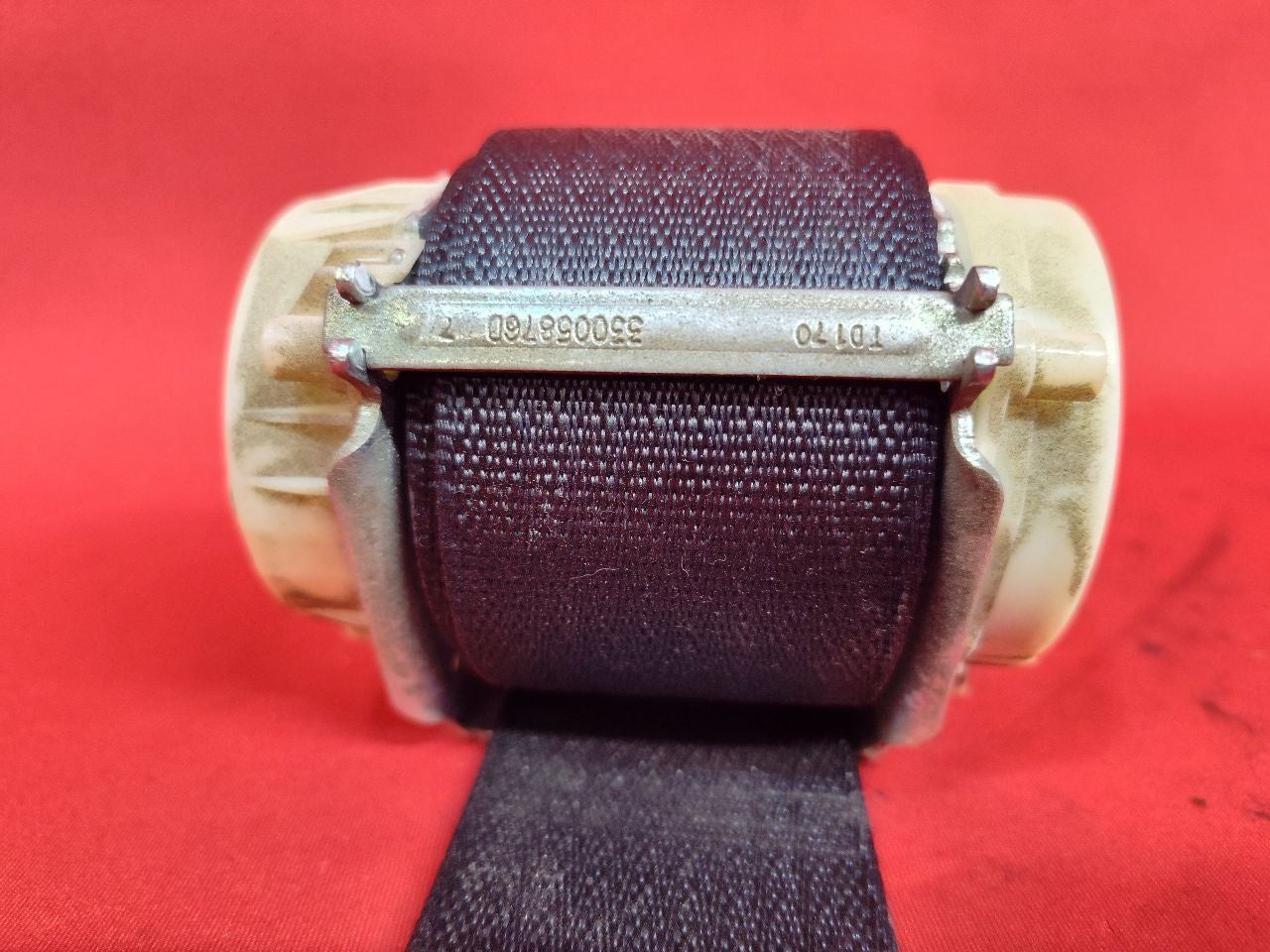 2013-2019 Dodge Ram REAR 2nd Row Left -or- Right Outer Seat Belt Retractor