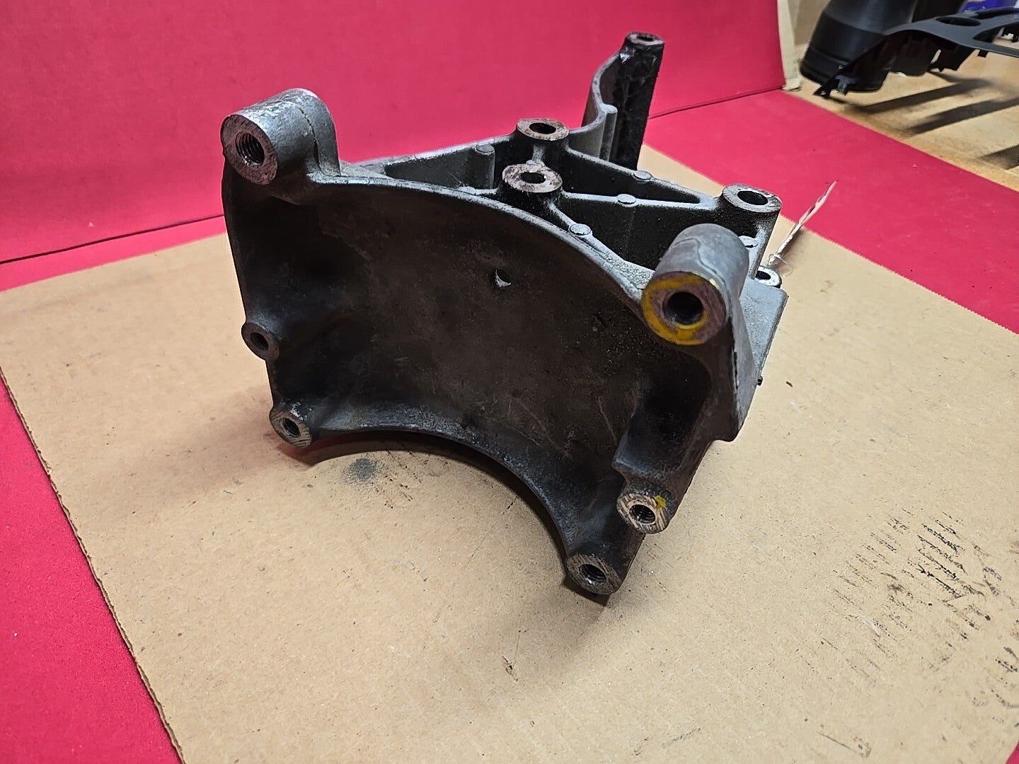 1996 - 2014 Chevrolet GMC Oldsmobile Power Steering Pump Bracket 12554522