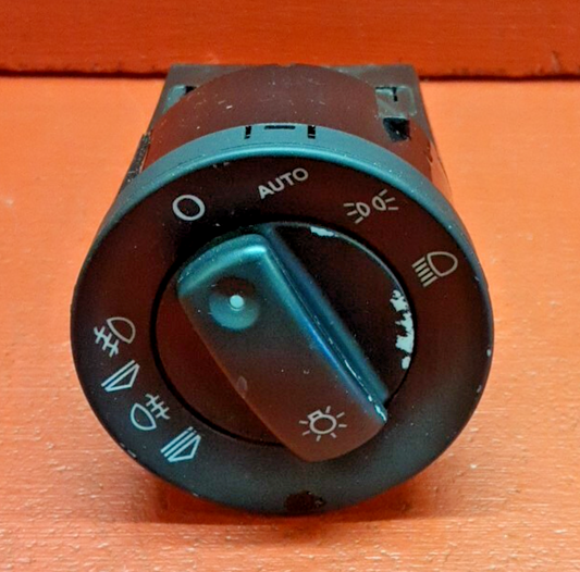 2005-2009 Audi A4 Quattro S4 RS4 Headlamp light Switch Assembly W/ Fog