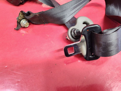 2009-2011 Honda Pilot 2ND SECOND Row Left -or- Right Seat Belt Retractor Qty: 1