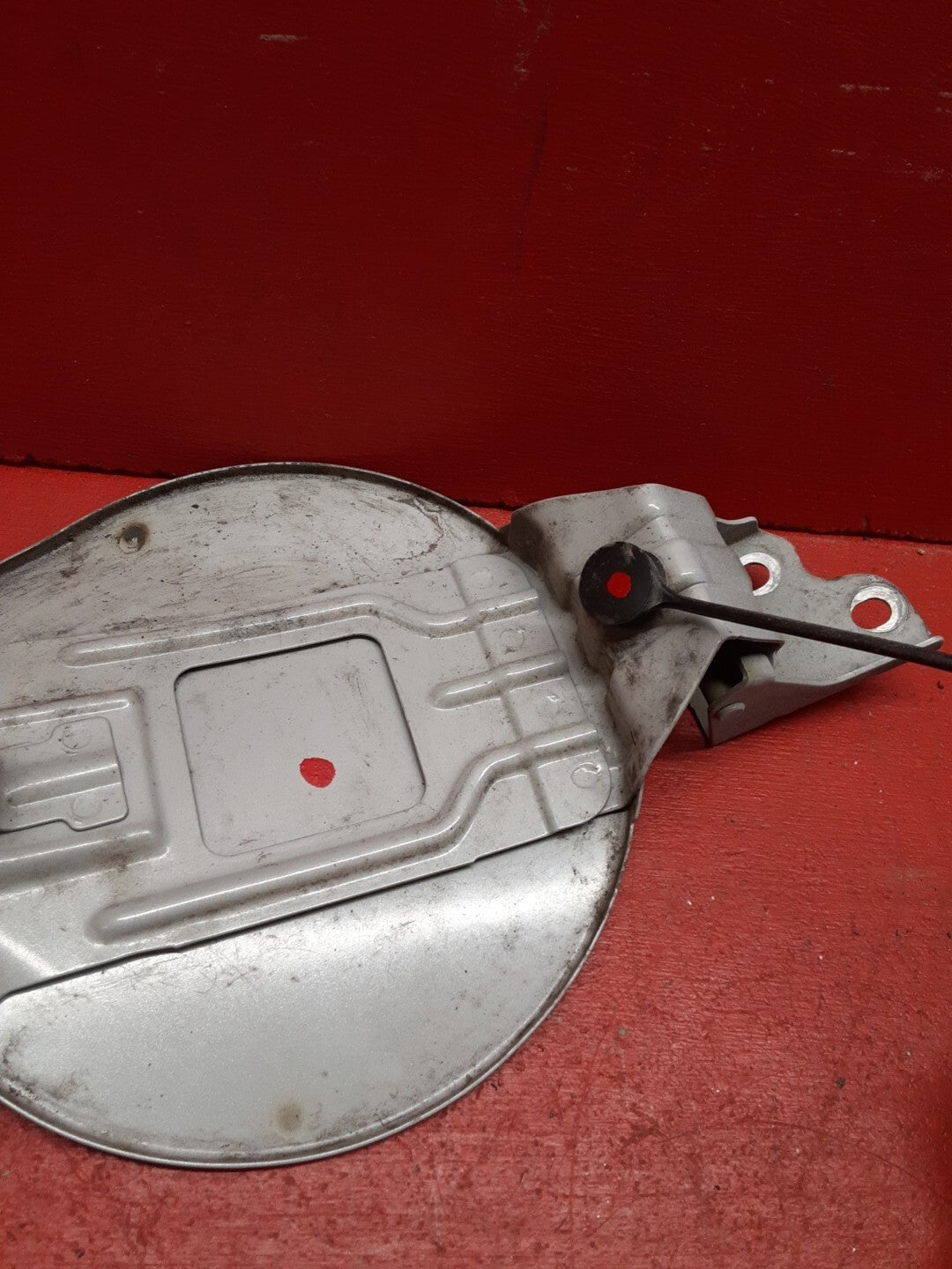 2013-2015 Chevrolet Spark Fuel Door W/ Cap OEM Switchblade Silver 95090206