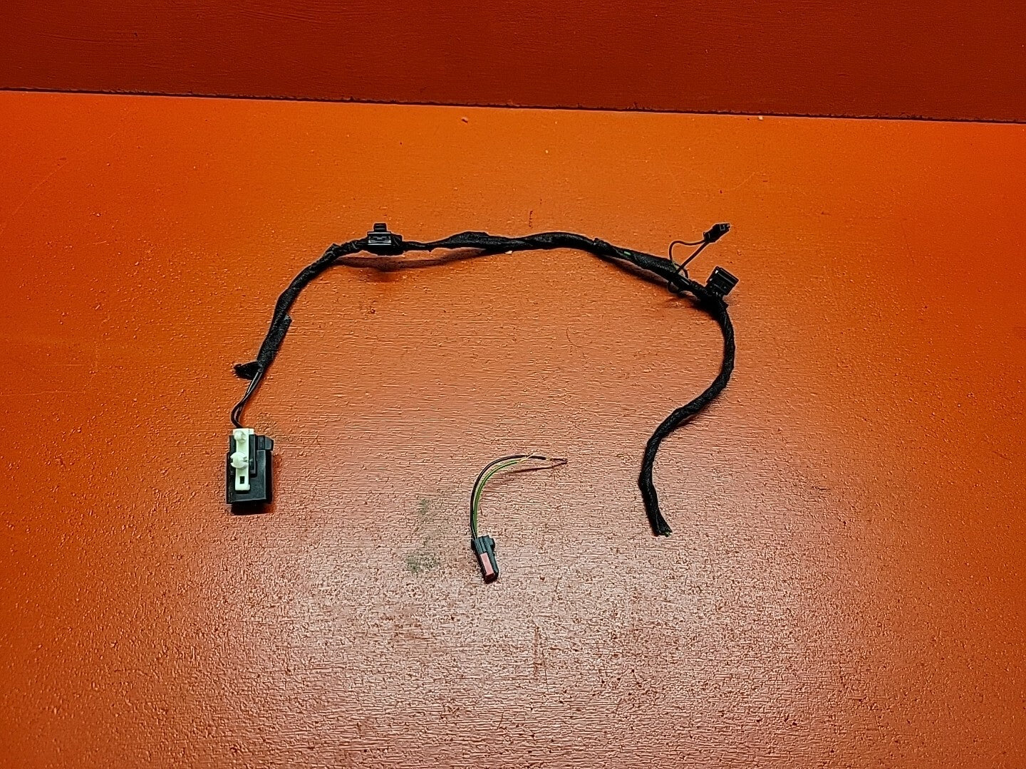 2013 2014 Land Rover Range Rover Glove Box Assembly Pigtails LR057923