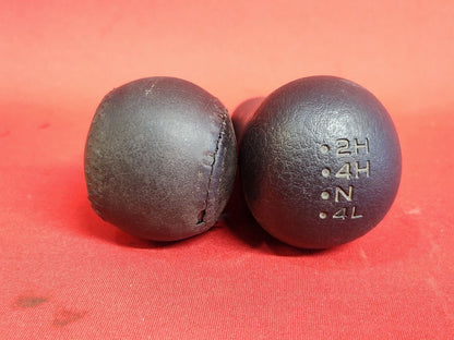 2000-2004 Nissan Xterra Frontier 3.3L MANUAL Trans Transfer Case Shift Knob Set