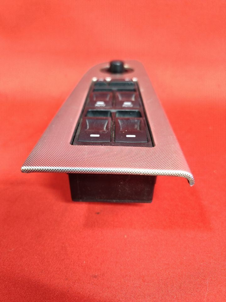 2005-2007 Jeep Grand Cherokee FRONT LEFT Driver Master Window Switch w/ Bezel