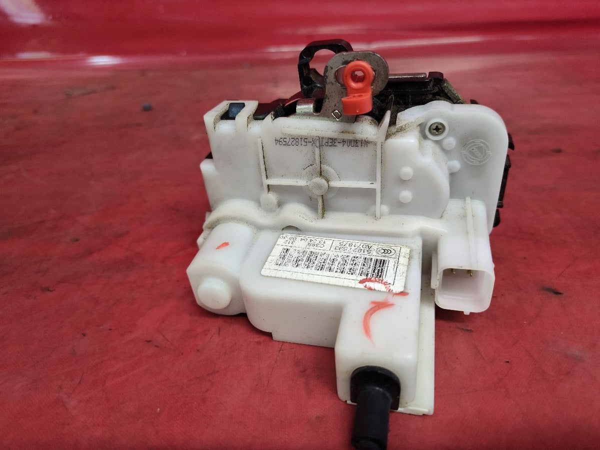 2012-2019 Fiat 500 2-Door Coupe RIGHT PASSENGER Latch Actuator w/ Power Locks