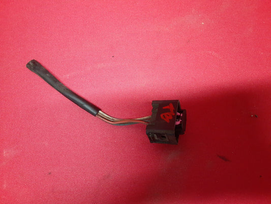 2003 2004 2005 Land Range Rover HSE 4.4L V8 Throttle Body MHI000010  - PIGTAIL